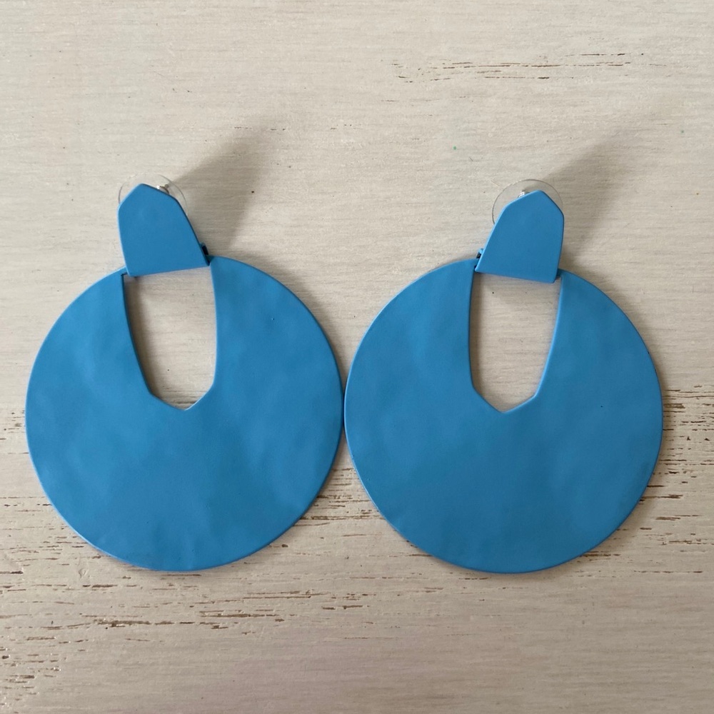 Kendra Scott “Diane” earrings